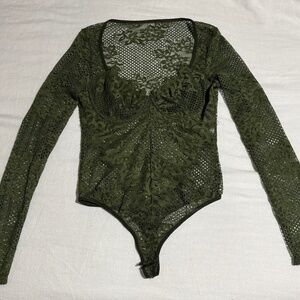 Green mesh top/built in bra